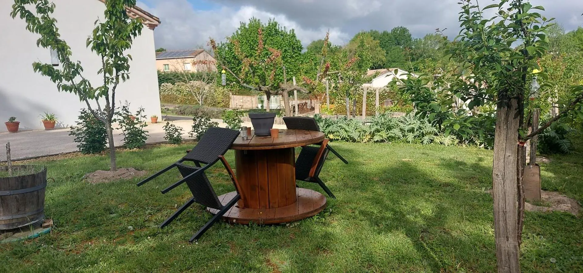 Le Mas De Poujoles Caussade Guest house